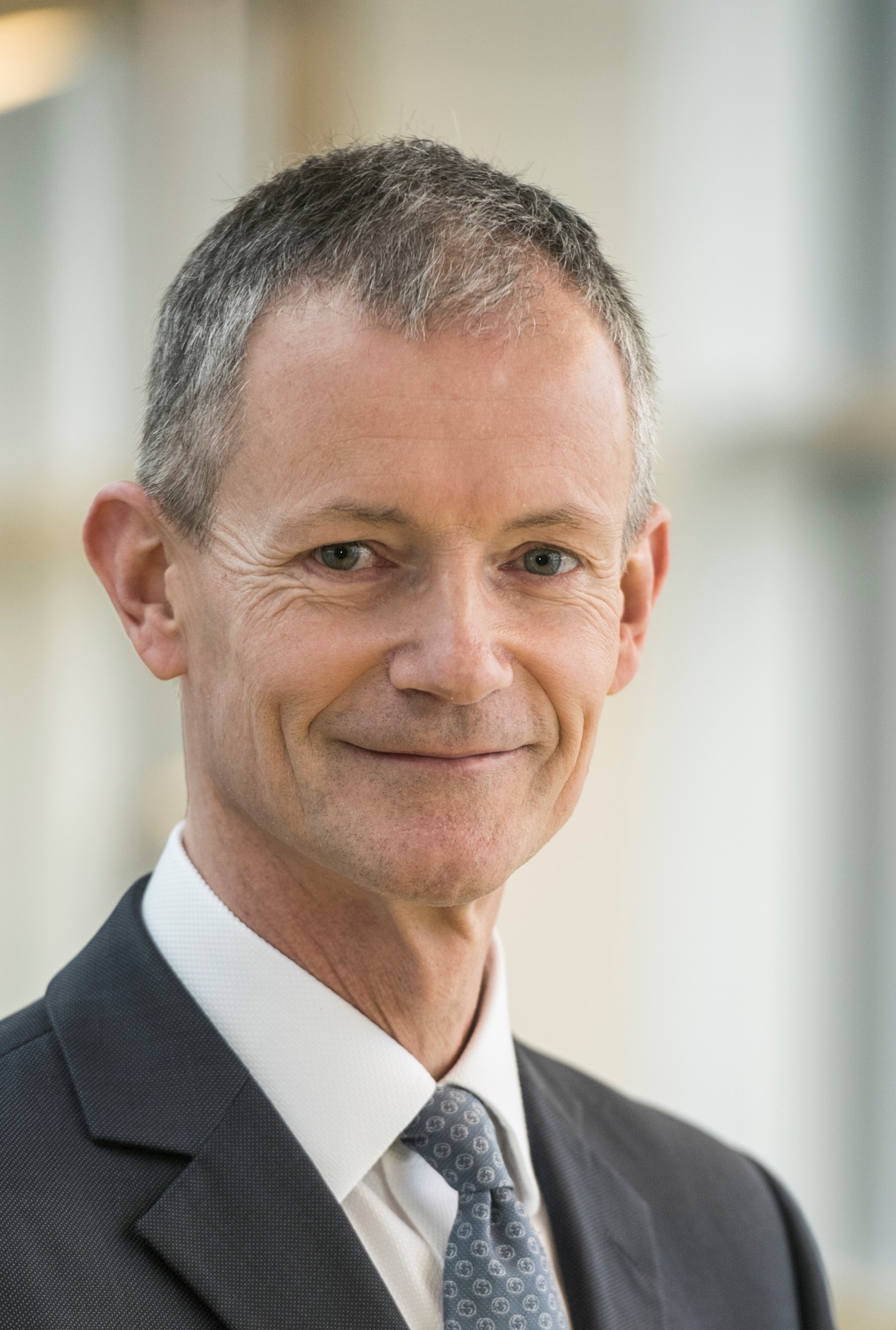 Alan M Borthwick