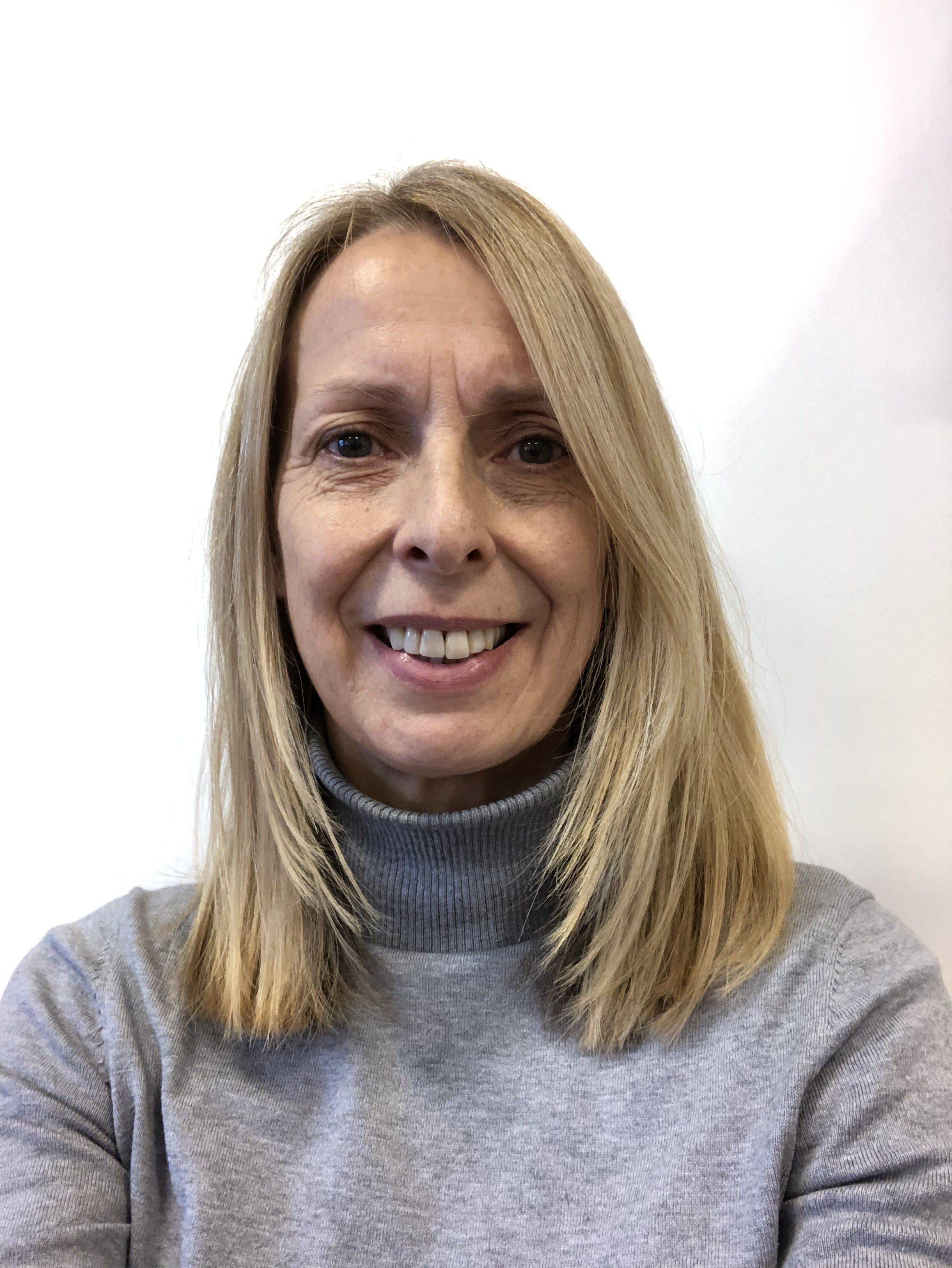 Dr Angelika Razzaque
